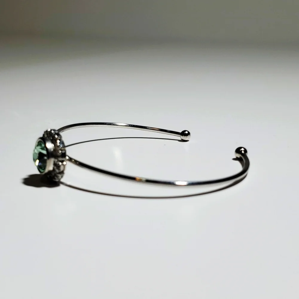 Ted Baker London Green Swarovski Crystal Sappelle Daisy Lace Ultra Fine Cuff